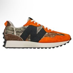 NIB New atmos × New Balance 327 'Realtree Camo sneakers.  Men’s size 9.5